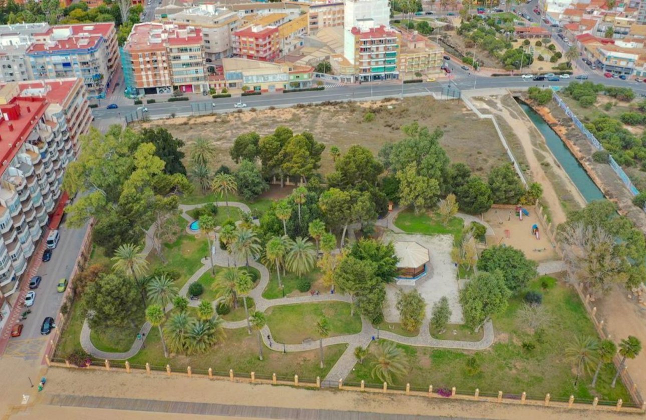 Resale - Apartment -
Torrevieja - El Acequión - Los Náufragos