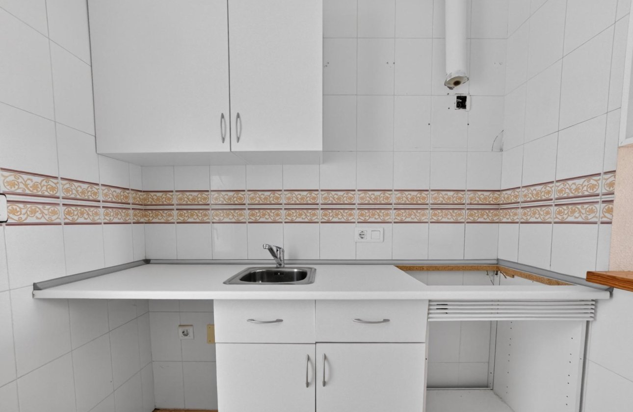 Resale - Apartment -
Torrevieja - El Limonar