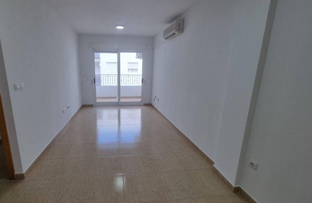 Resale - Apartment -
Torrevieja - El Molino