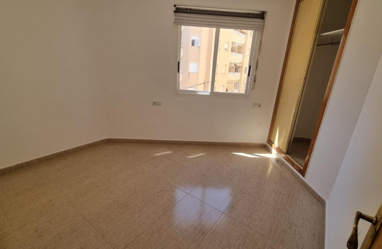 Resale - Apartment -
Torrevieja - El Molino