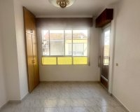 Resale - Apartment -
Torrevieja - Estacion De Autobuses