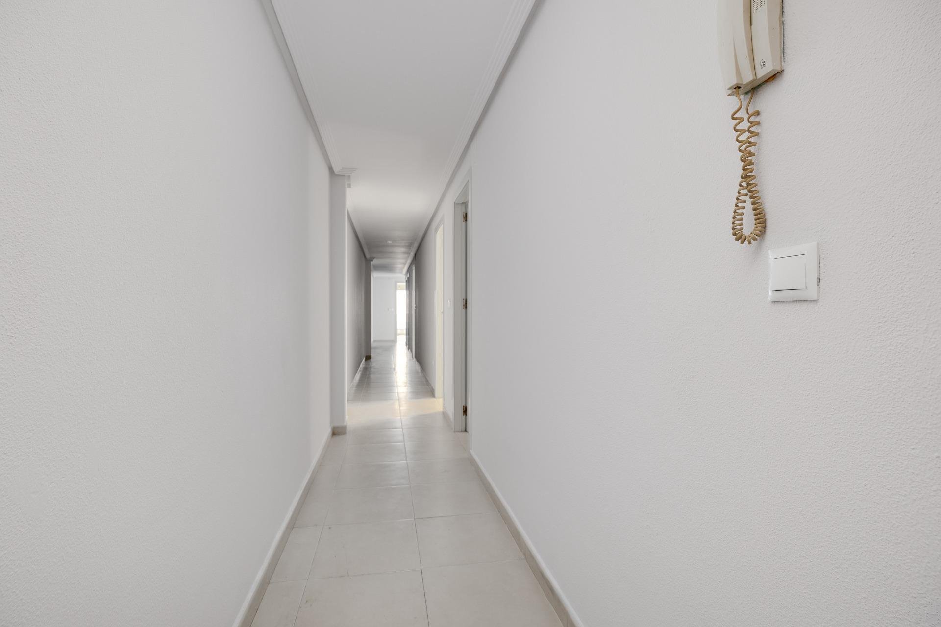 Resale - Apartment -
Torrevieja - Estacion De Autobuses