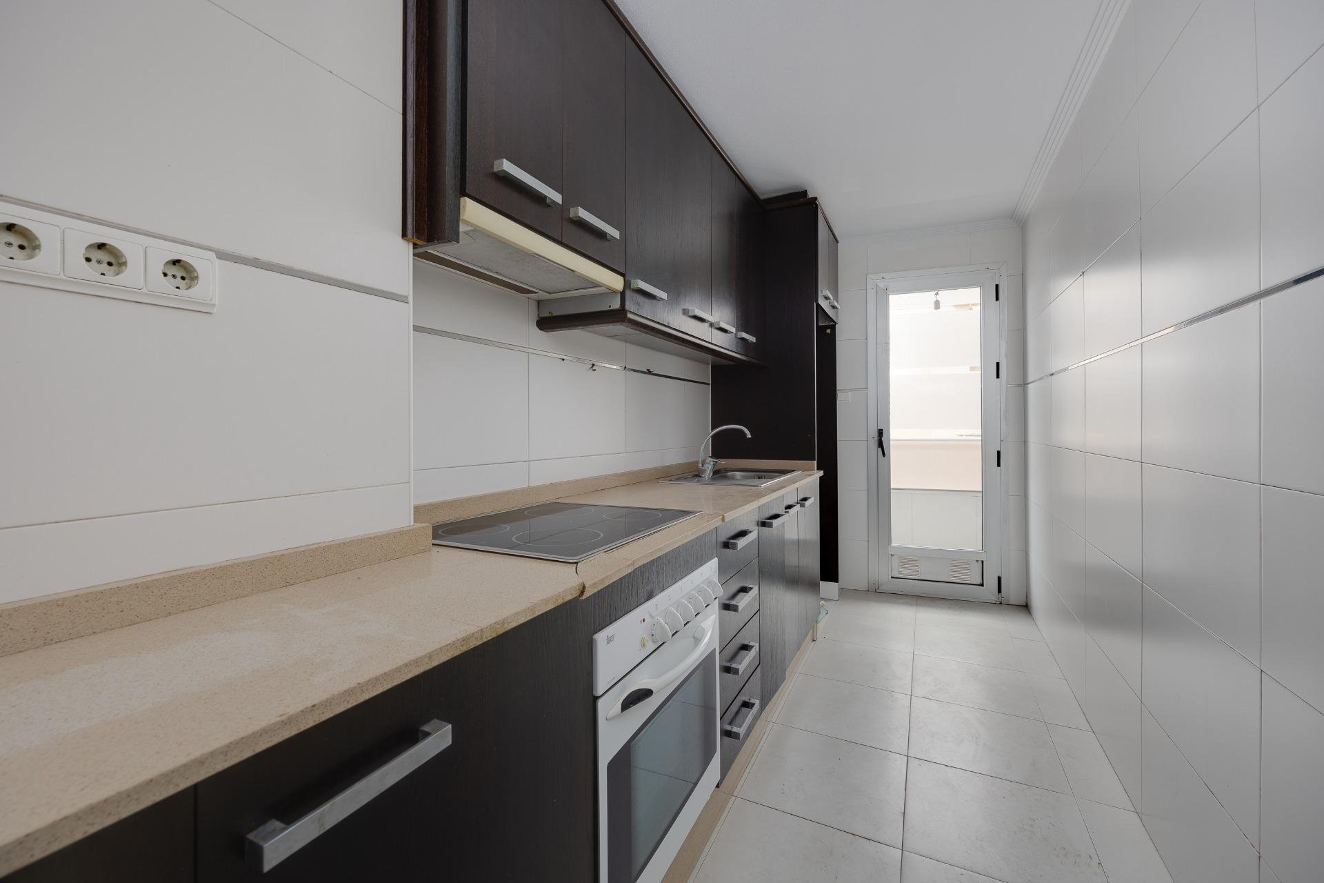 Resale - Apartment -
Torrevieja - Estacion De Autobuses