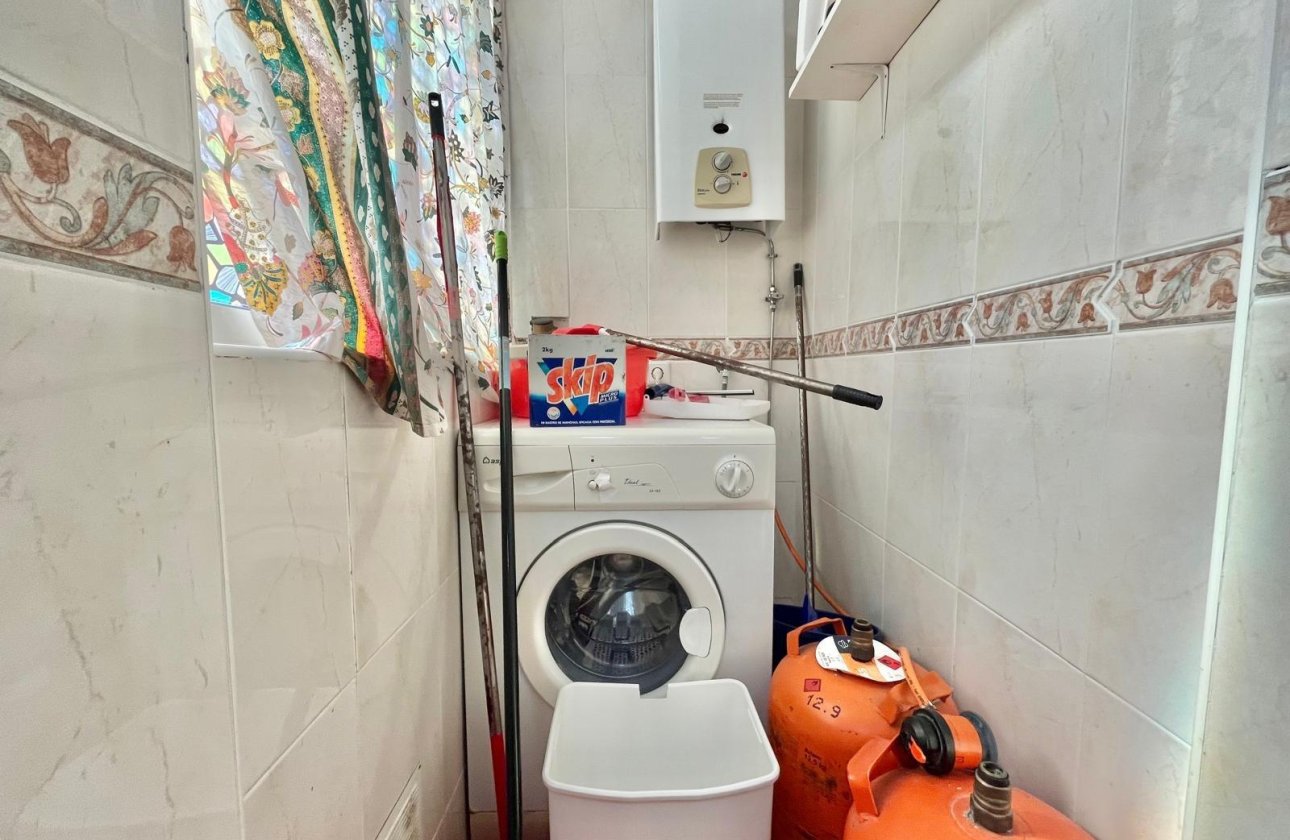 Resale - Apartment -
Torrevieja - Estacion De Autobuses