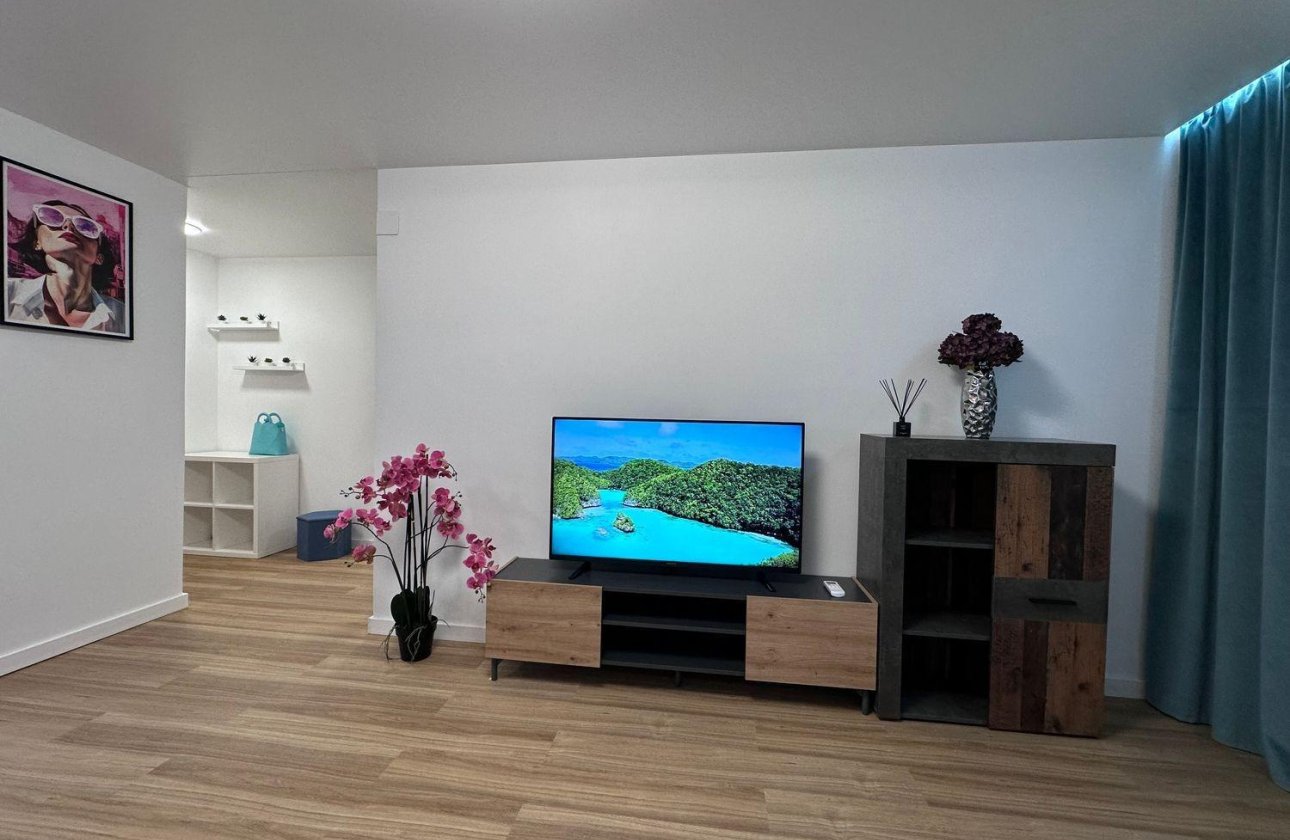 Resale - Apartment -
Torrevieja - Estacion De Autobuses