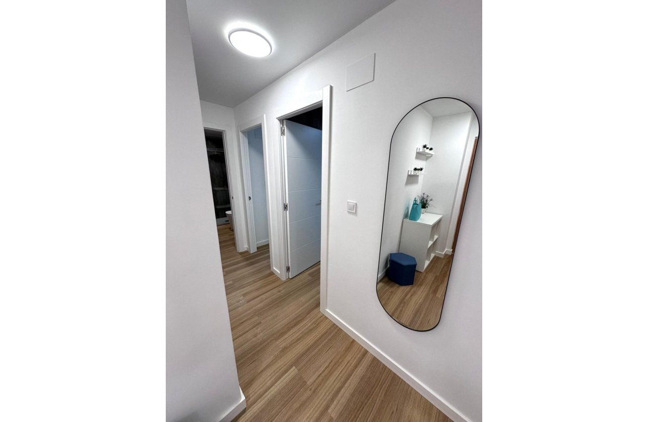 Resale - Apartment -
Torrevieja - Estacion De Autobuses