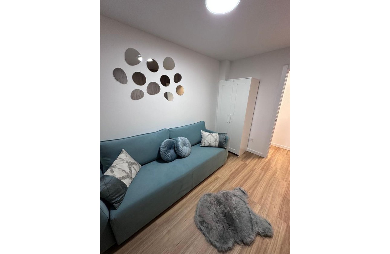 Resale - Apartment -
Torrevieja - Estacion De Autobuses