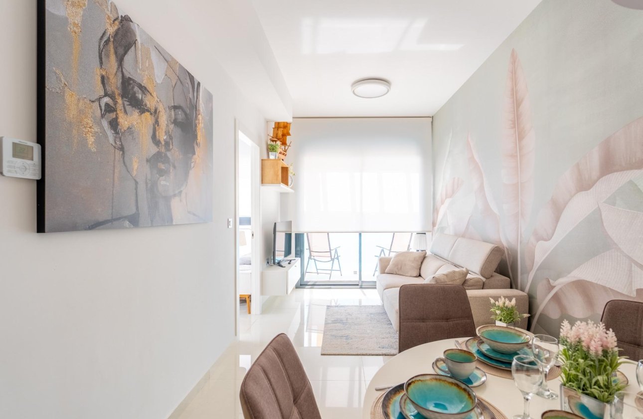 Resale - Apartment -
Torrevieja - Estacion De Autobuses