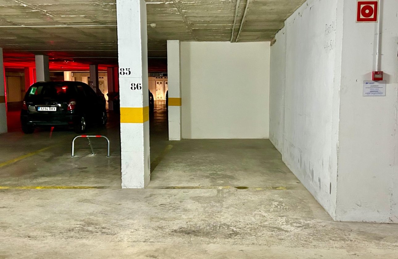 Resale - Apartment -
Torrevieja - Estacion De Autobuses