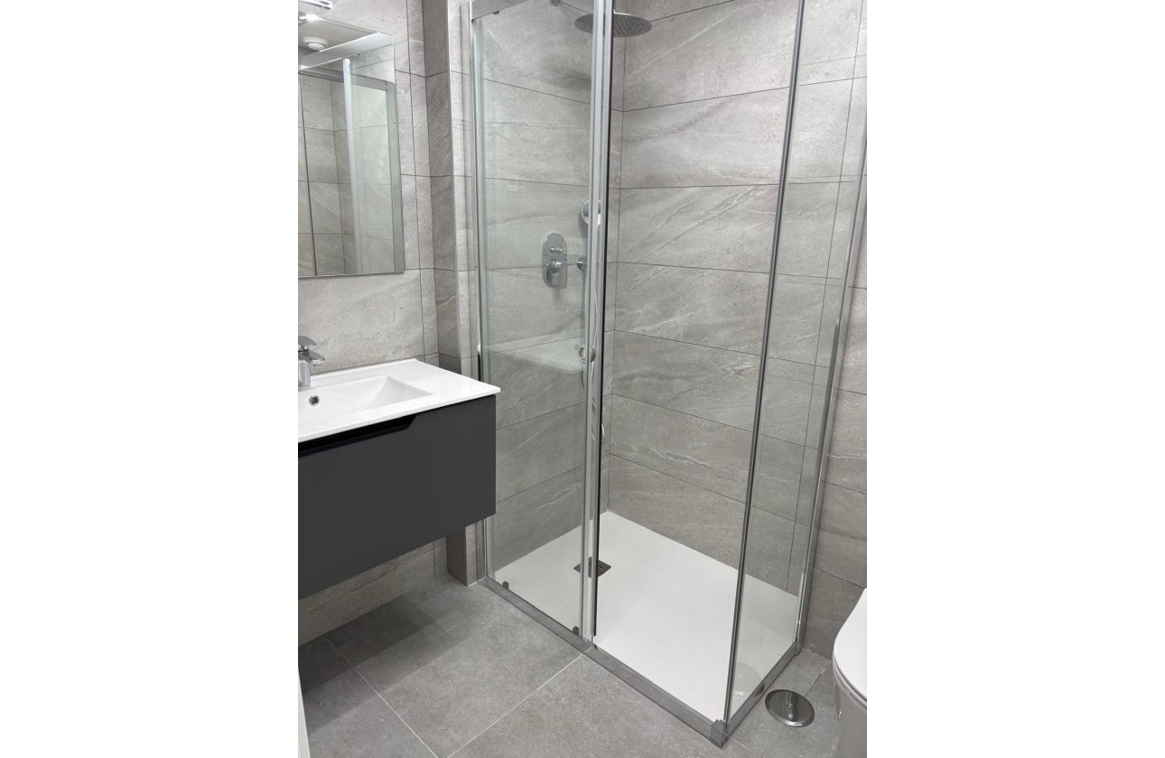 Resale - Apartment -
Torrevieja - Estacion De Autobuses