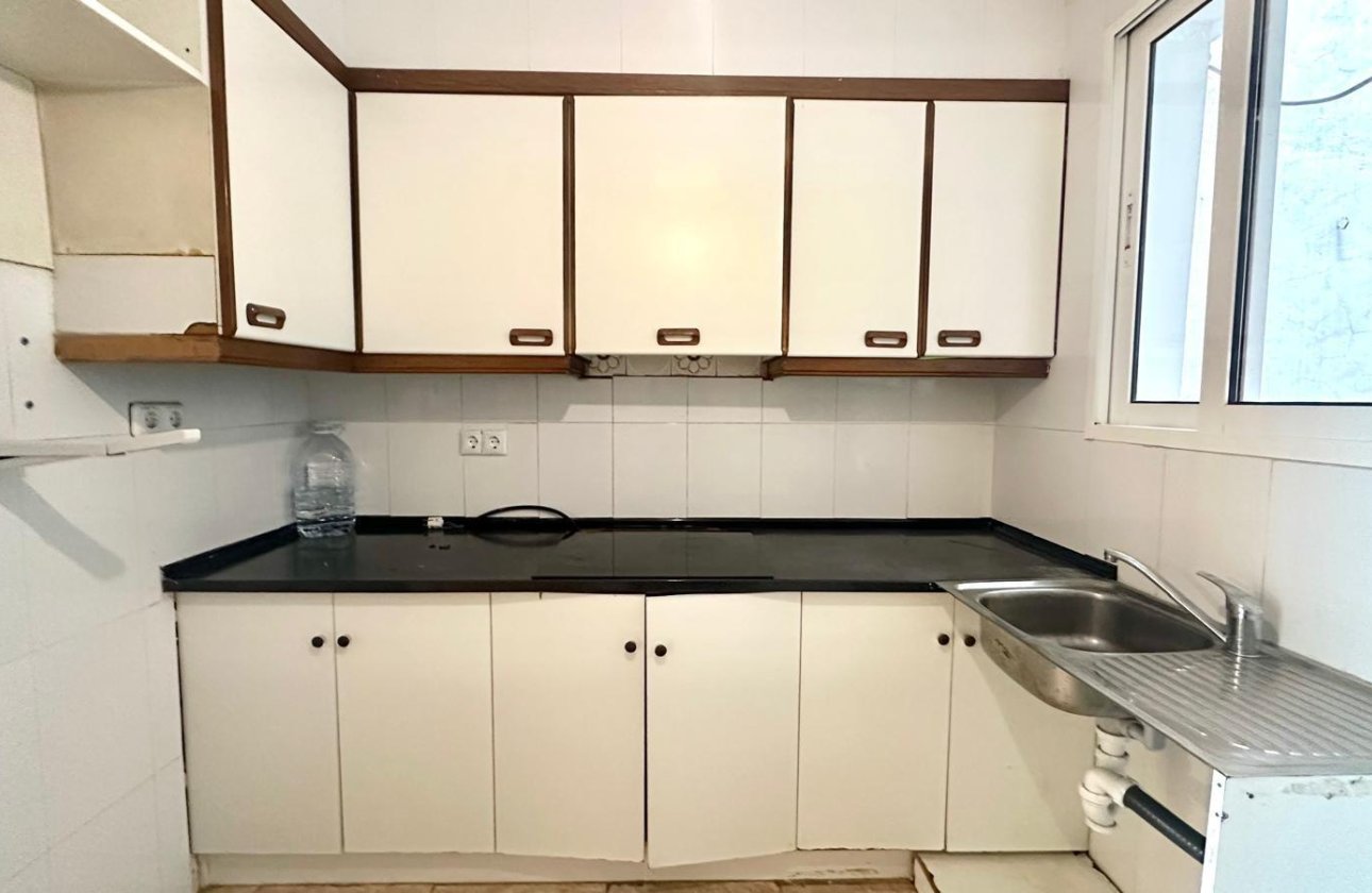 Resale - Apartment -
Torrevieja - Estacion De Autobuses