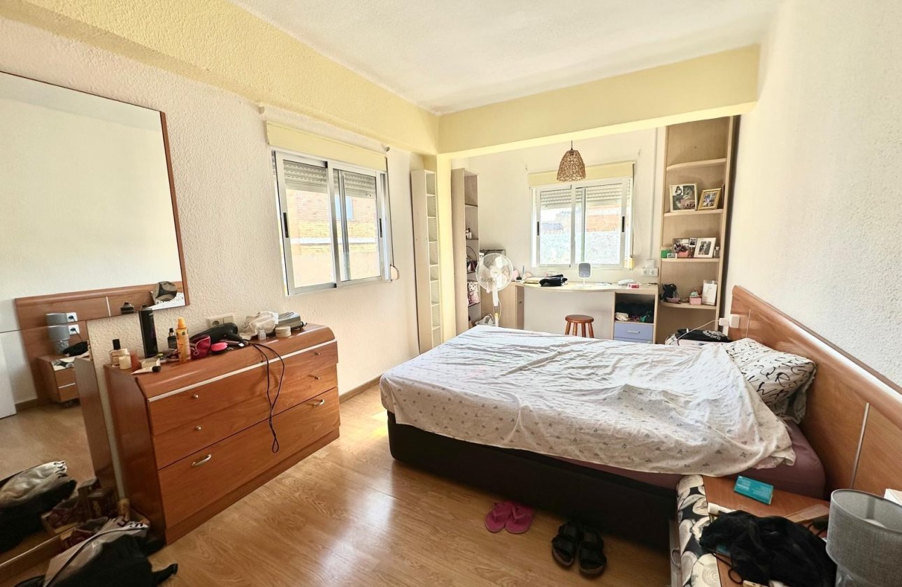 Resale - Apartment -
Torrevieja - Estacion De Autobuses