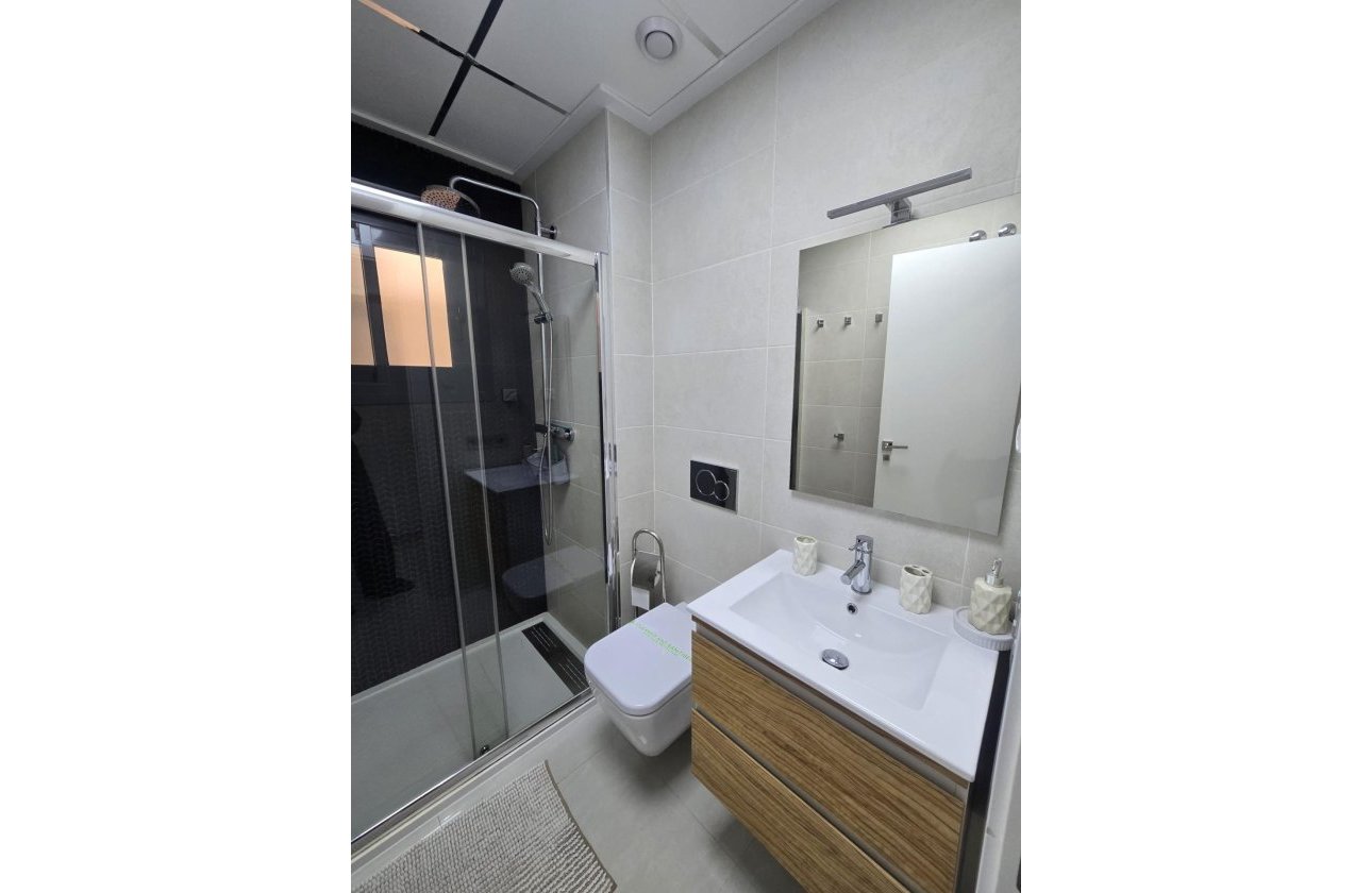 Resale - Apartment -
Torrevieja - Estacion De Autobuses