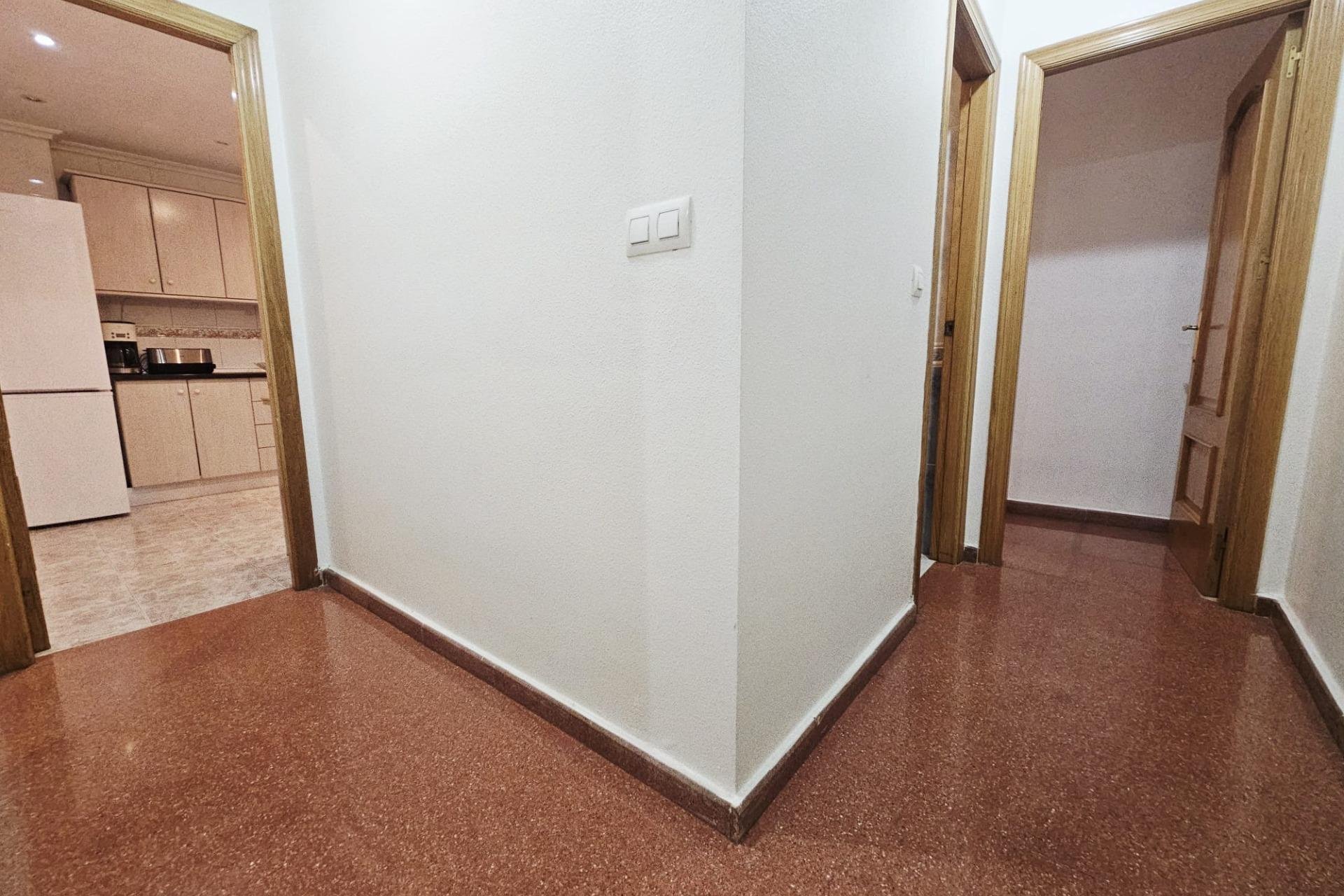 Resale - Apartment -
Torrevieja - Estacion De Autobuses