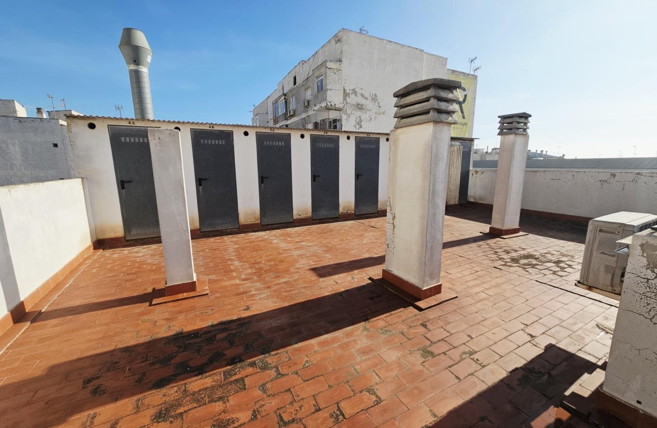 Resale - Apartment -
Torrevieja - Estacion De Autobuses