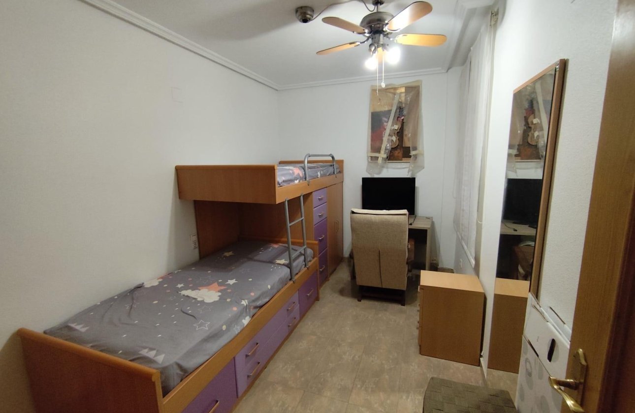 Resale - Apartment -
Torrevieja - Estacion De Autobuses