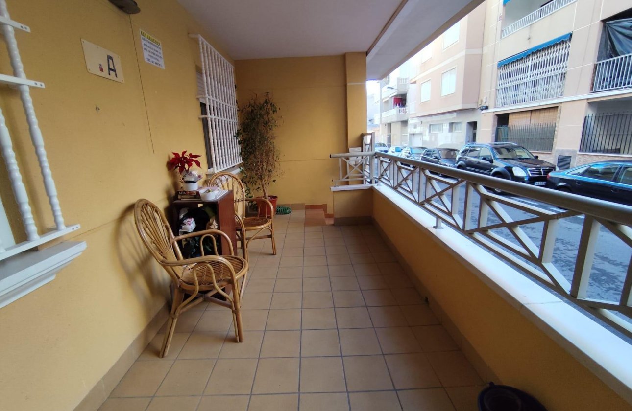 Resale - Apartment -
Torrevieja - Estacion De Autobuses