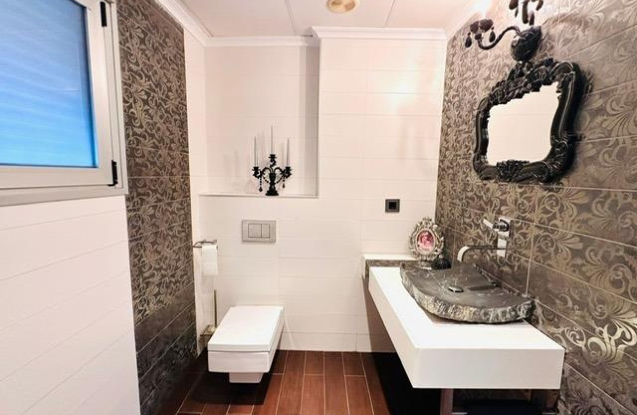 Resale - Apartment -
Torrevieja - Estacion De Autobuses