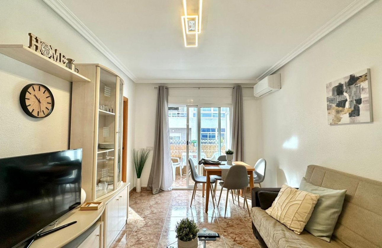 Resale - Apartment -
Torrevieja - Estacion De Autobuses