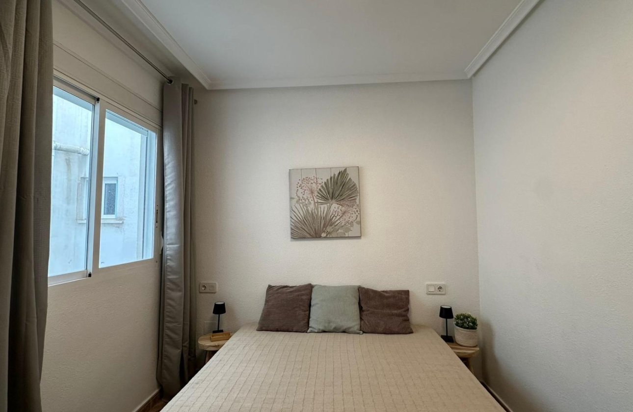 Resale - Apartment -
Torrevieja - Estacion De Autobuses