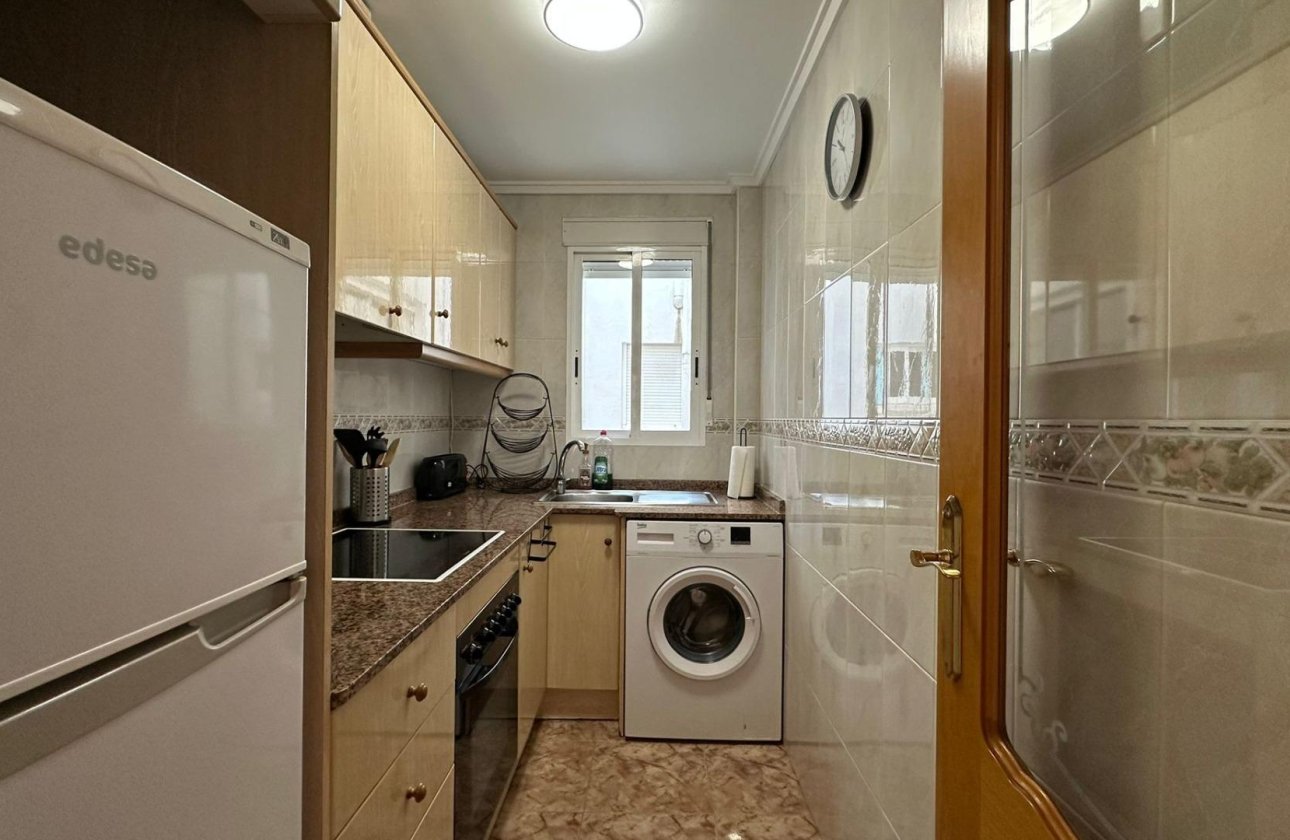 Resale - Apartment -
Torrevieja - Estacion De Autobuses