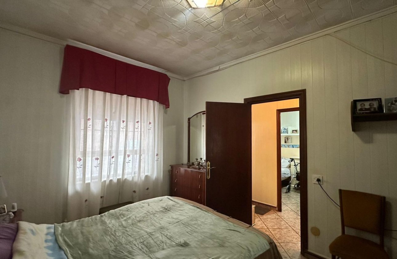 Resale - Apartment -
Torrevieja - Estacion De Autobuses