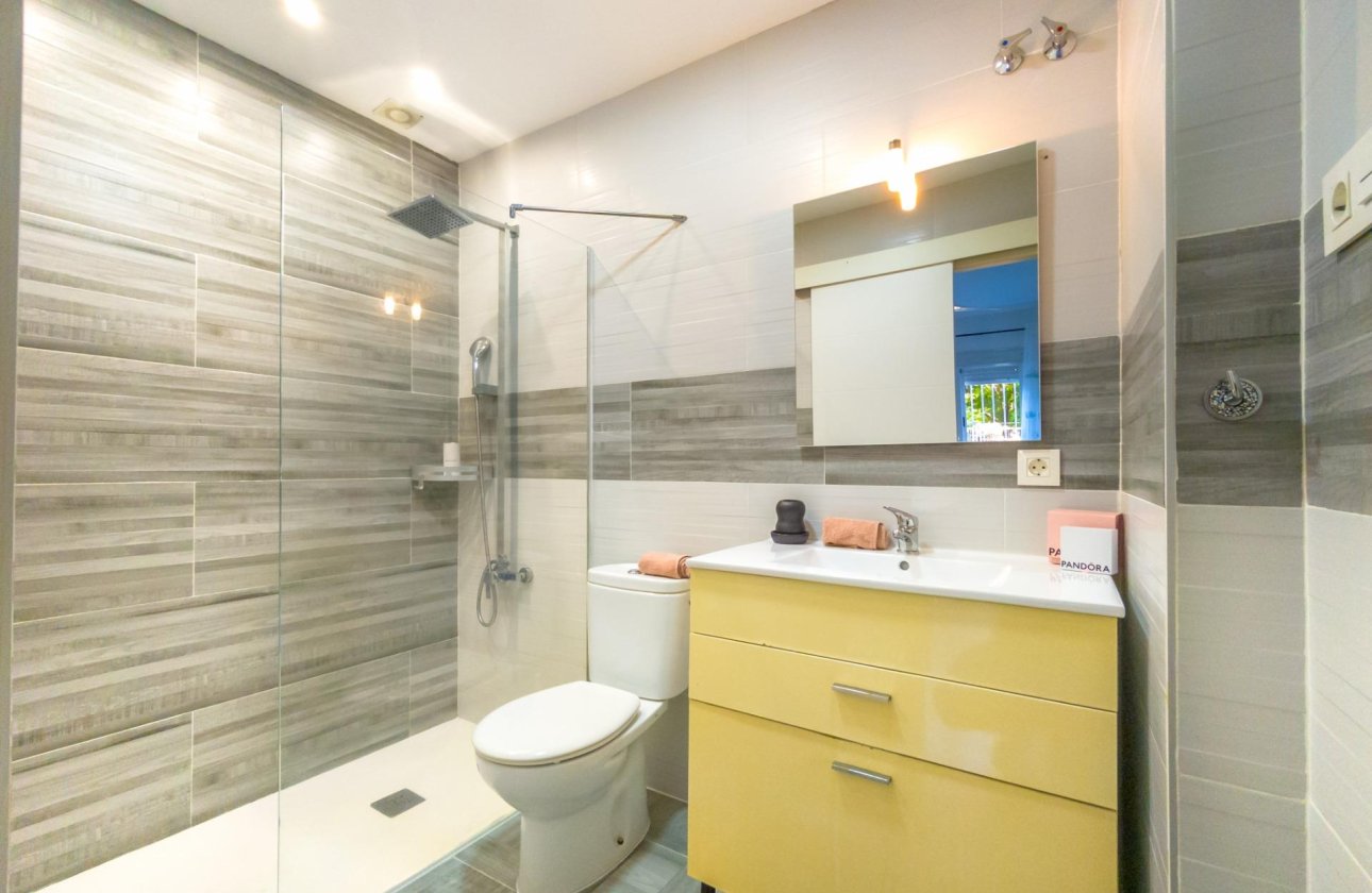 Resale - Apartment -
Torrevieja - Estacion De Autobuses