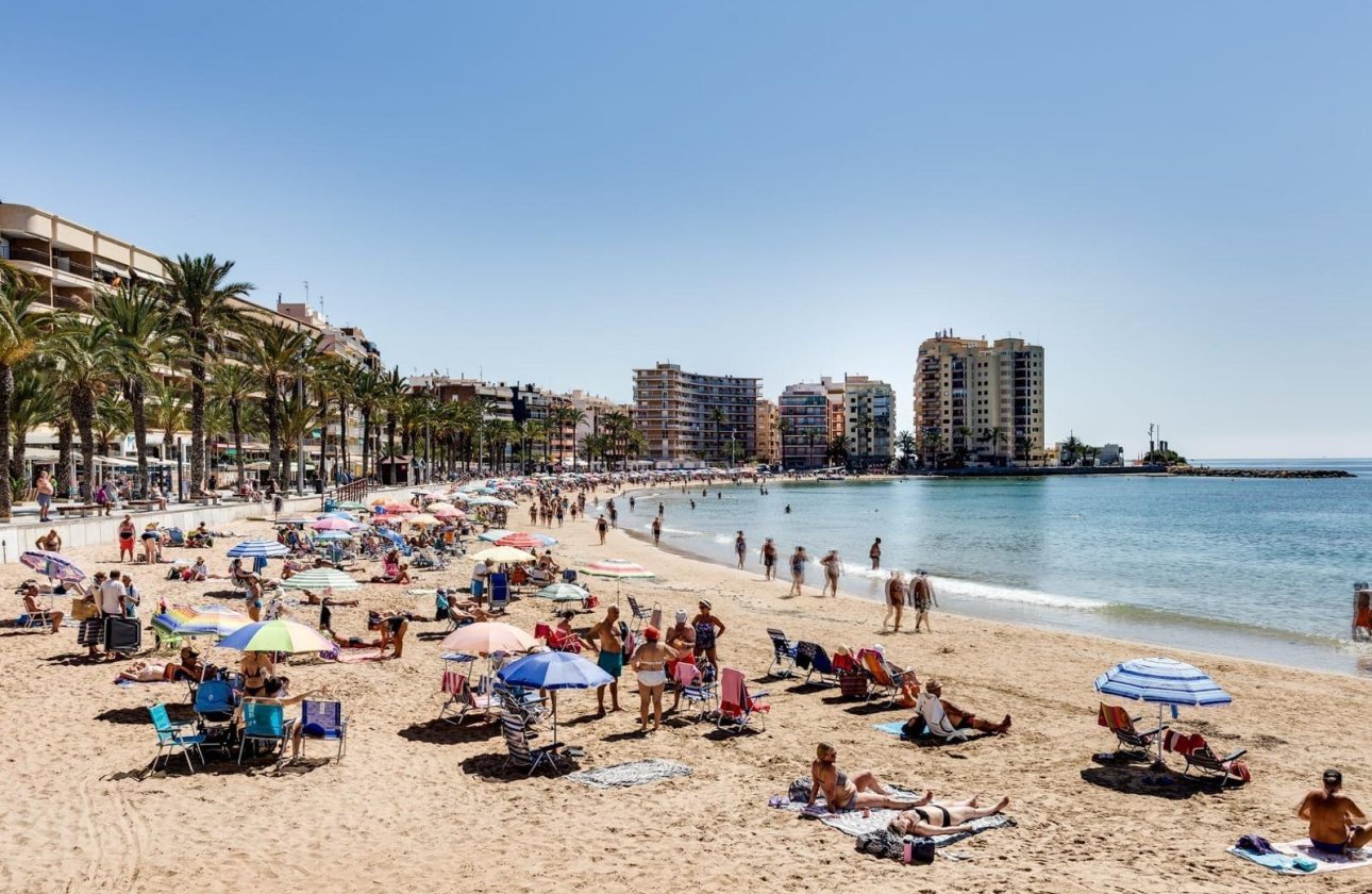 Resale - Apartment -
Torrevieja - Estacion De Autobuses