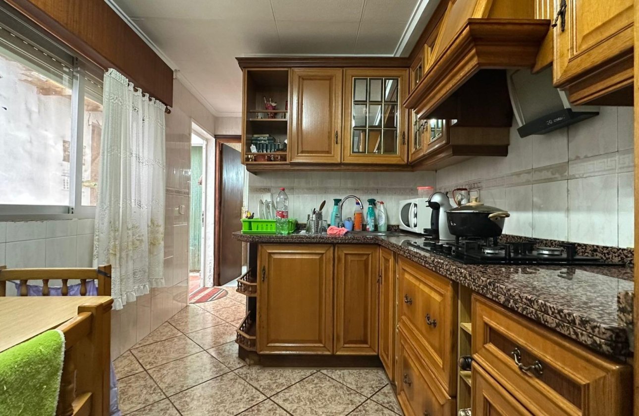 Resale - Apartment -
Torrevieja - Estacion De Autobuses