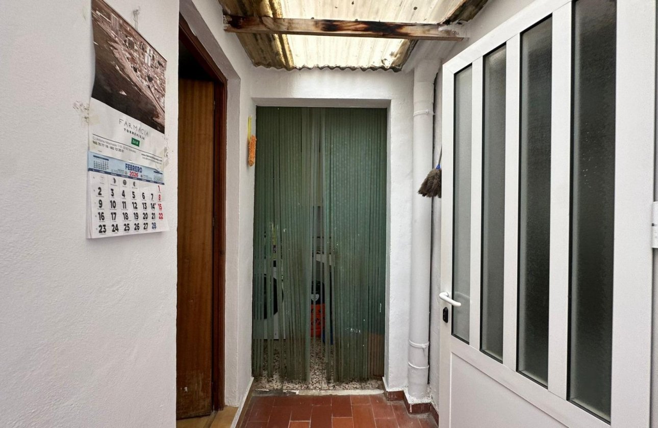 Resale - Apartment -
Torrevieja - Estacion De Autobuses