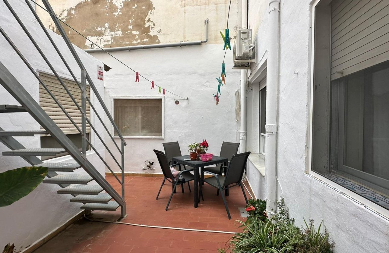 Resale - Apartment -
Torrevieja - Estacion De Autobuses