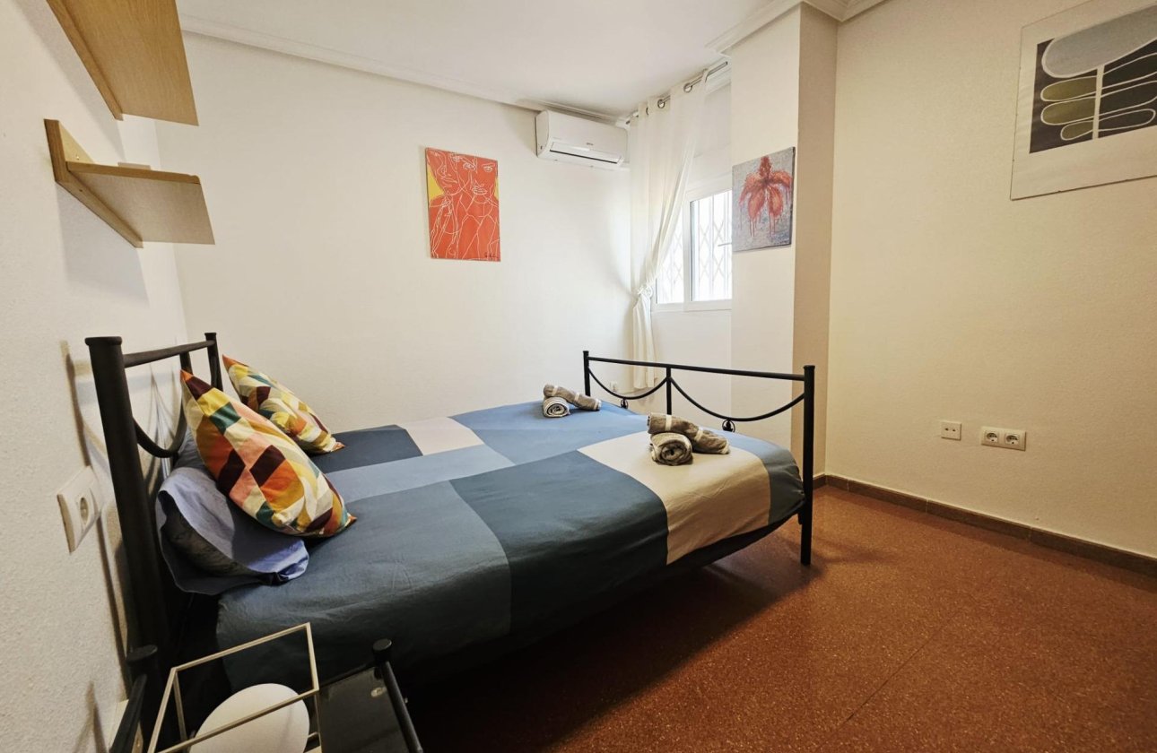 Resale - Apartment -
Torrevieja - Estacion De Autobuses