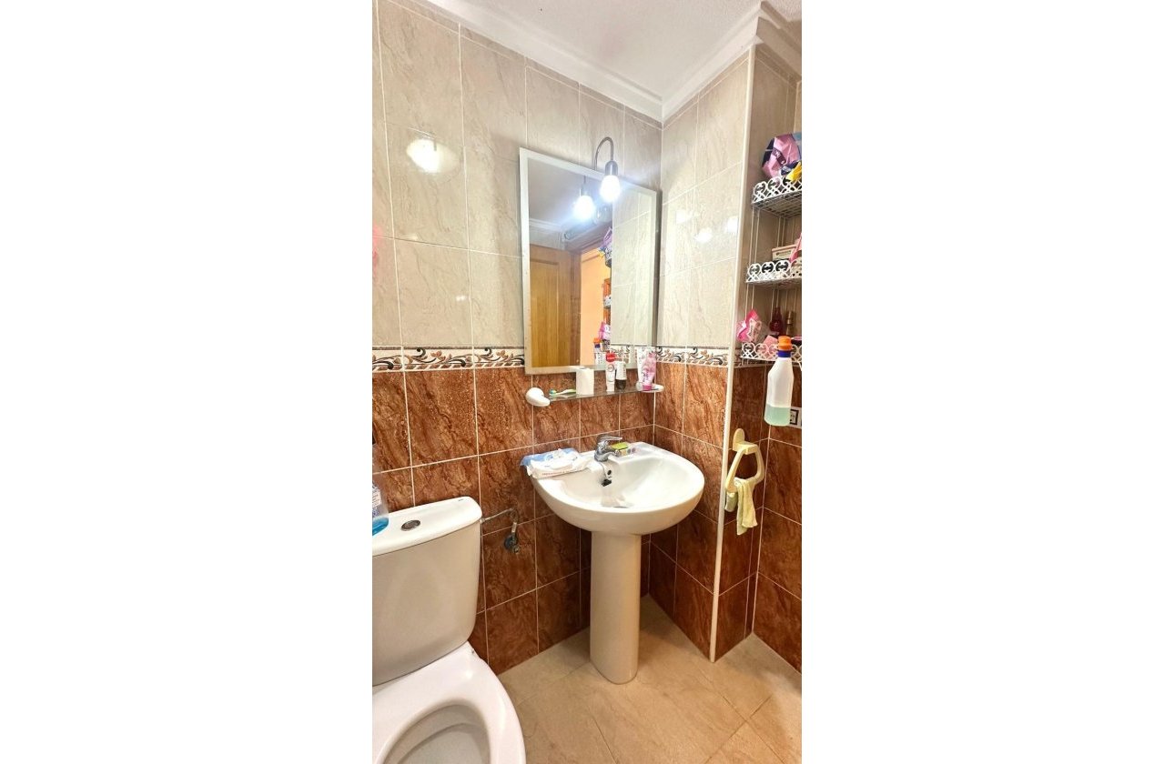 Resale - Apartment -
Torrevieja - Estacion De Autobuses