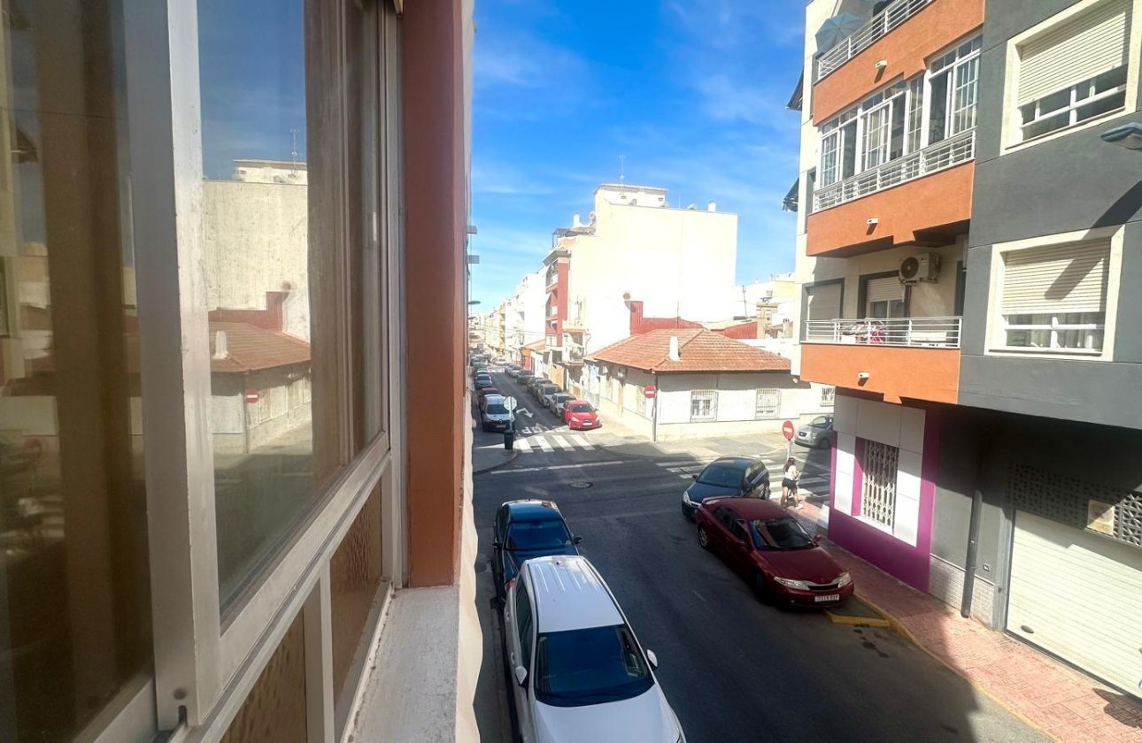 Resale - Apartment -
Torrevieja - Estacion De Autobuses