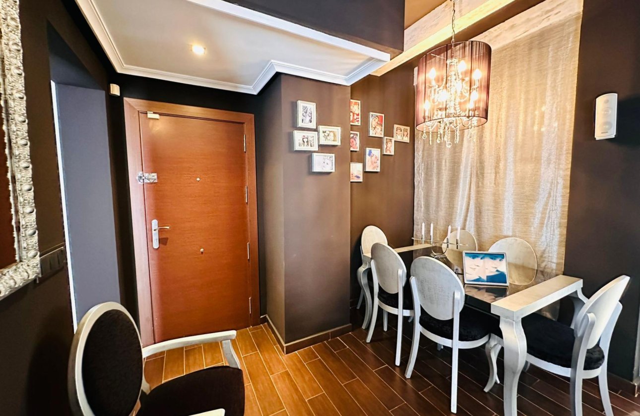 Resale - Apartment -
Torrevieja - Estacion De Autobuses