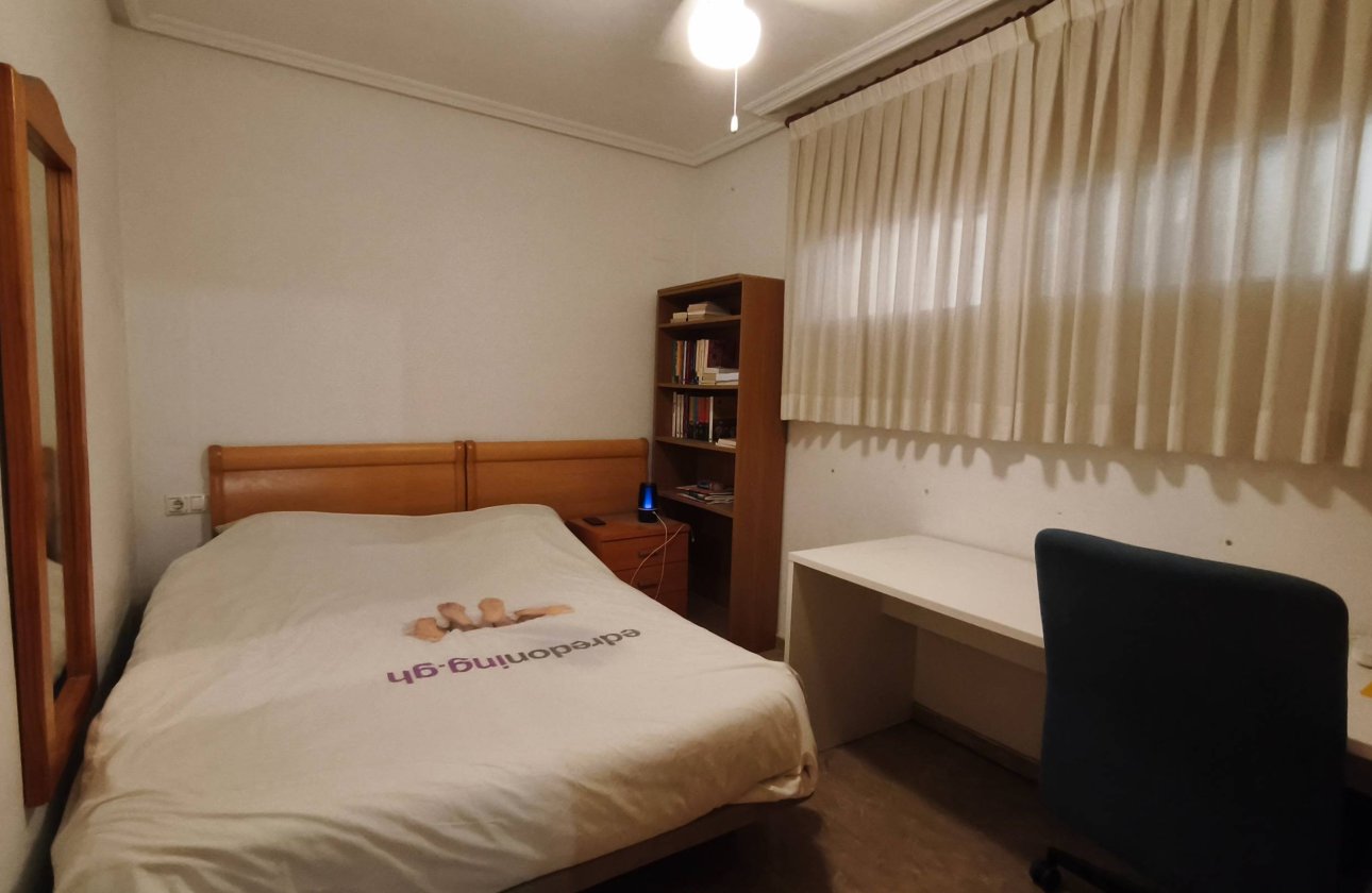 Resale - Apartment -
Torrevieja - Estacion De Autobuses