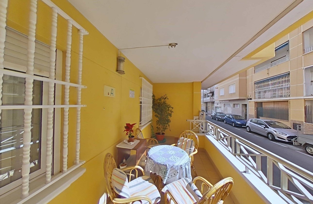 Resale - Apartment -
Torrevieja - Estacion De Autobuses