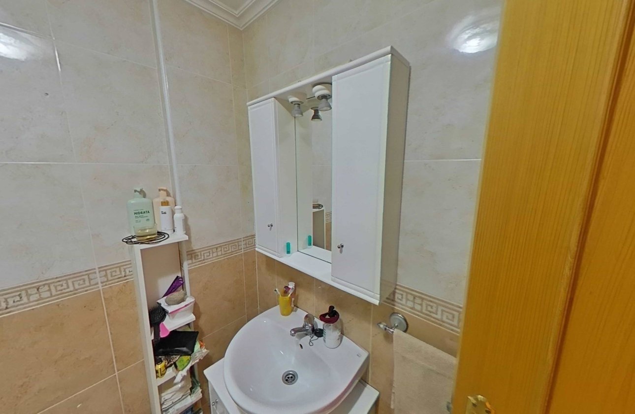 Resale - Apartment -
Torrevieja - Estacion De Autobuses