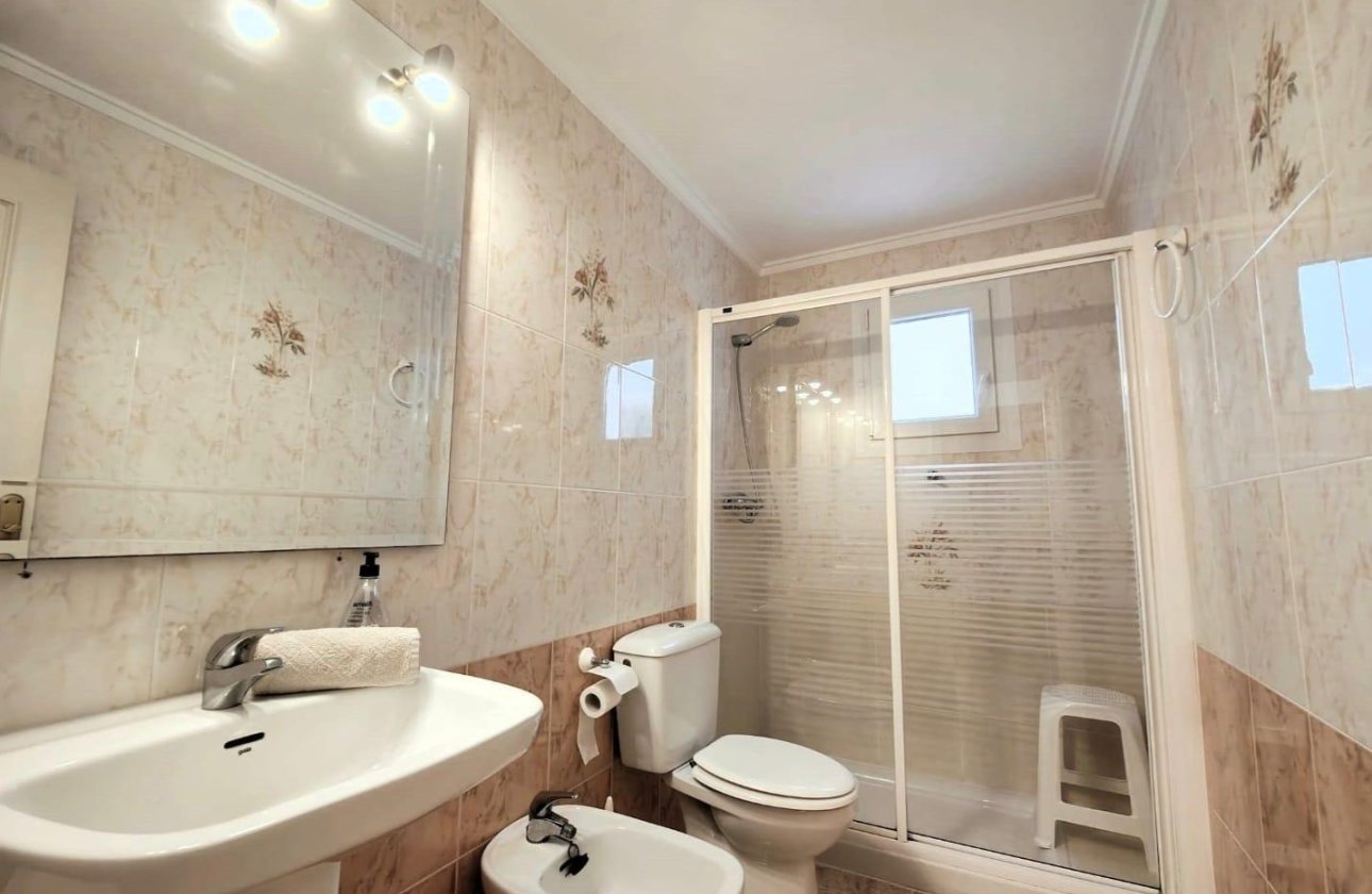 Resale - Apartment -
Torrevieja - Estacion De Autobuses