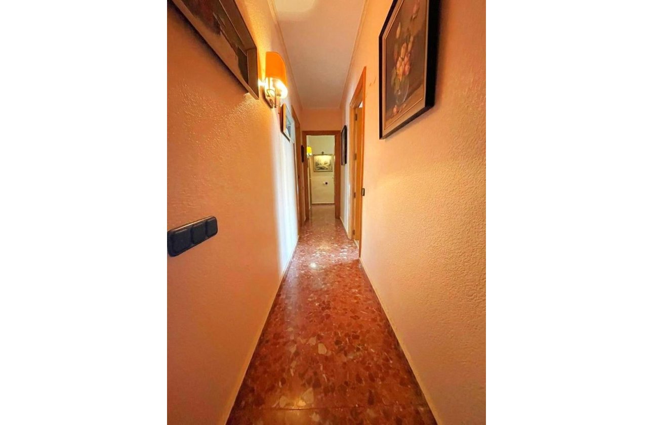 Resale - Apartment -
Torrevieja - Estacion De Autobuses