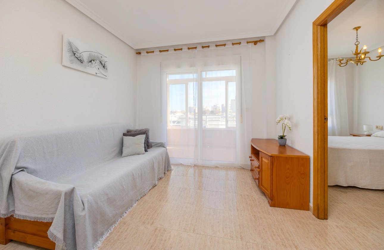 Resale - Apartment -
Torrevieja - Estacion De Autobuses