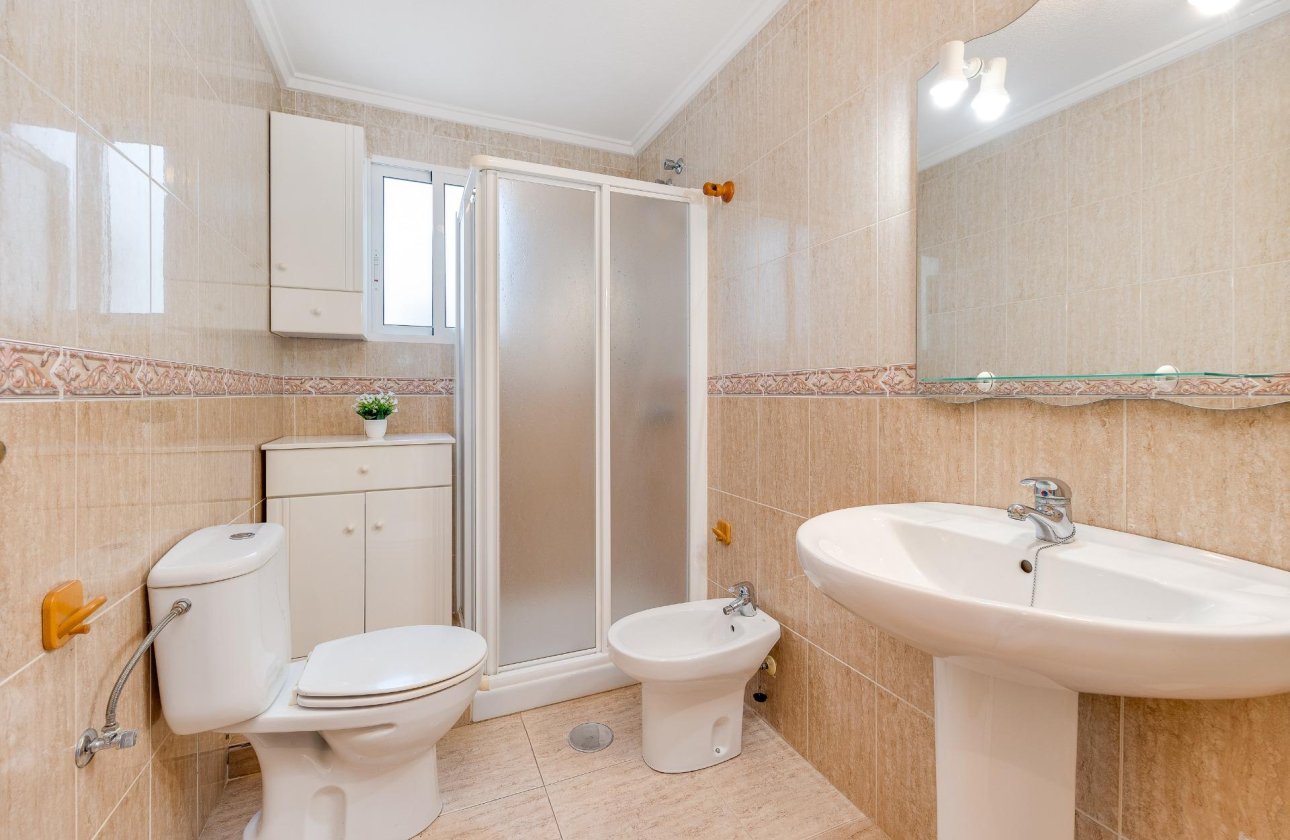 Resale - Apartment -
Torrevieja - Estacion De Autobuses