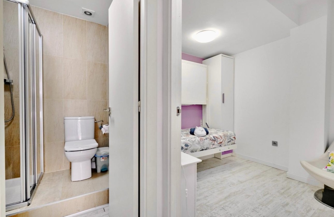 Resale - Apartment -
Torrevieja - Estacion De Autobuses