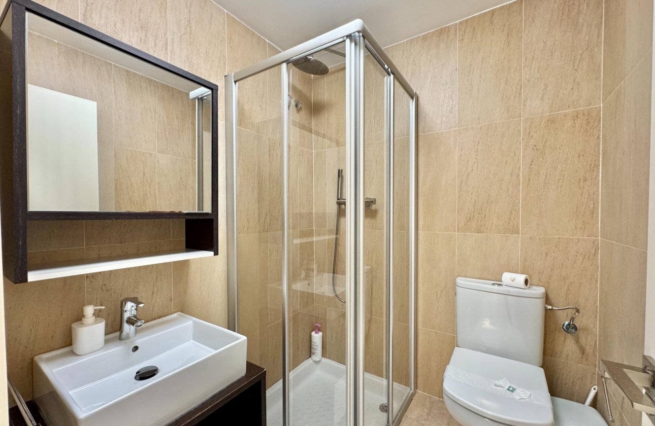 Resale - Apartment -
Torrevieja - Estacion De Autobuses