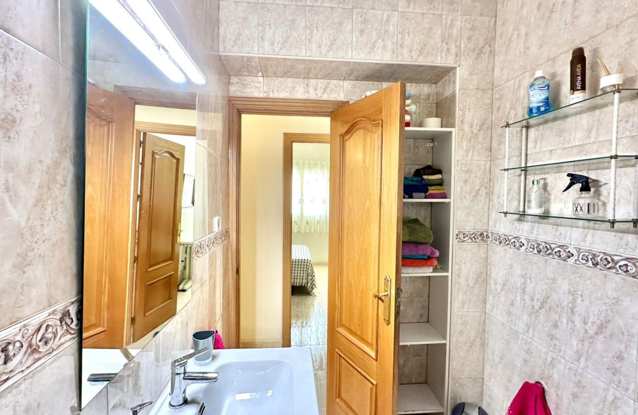 Resale - Apartment -
Torrevieja - Estacion De Autobuses