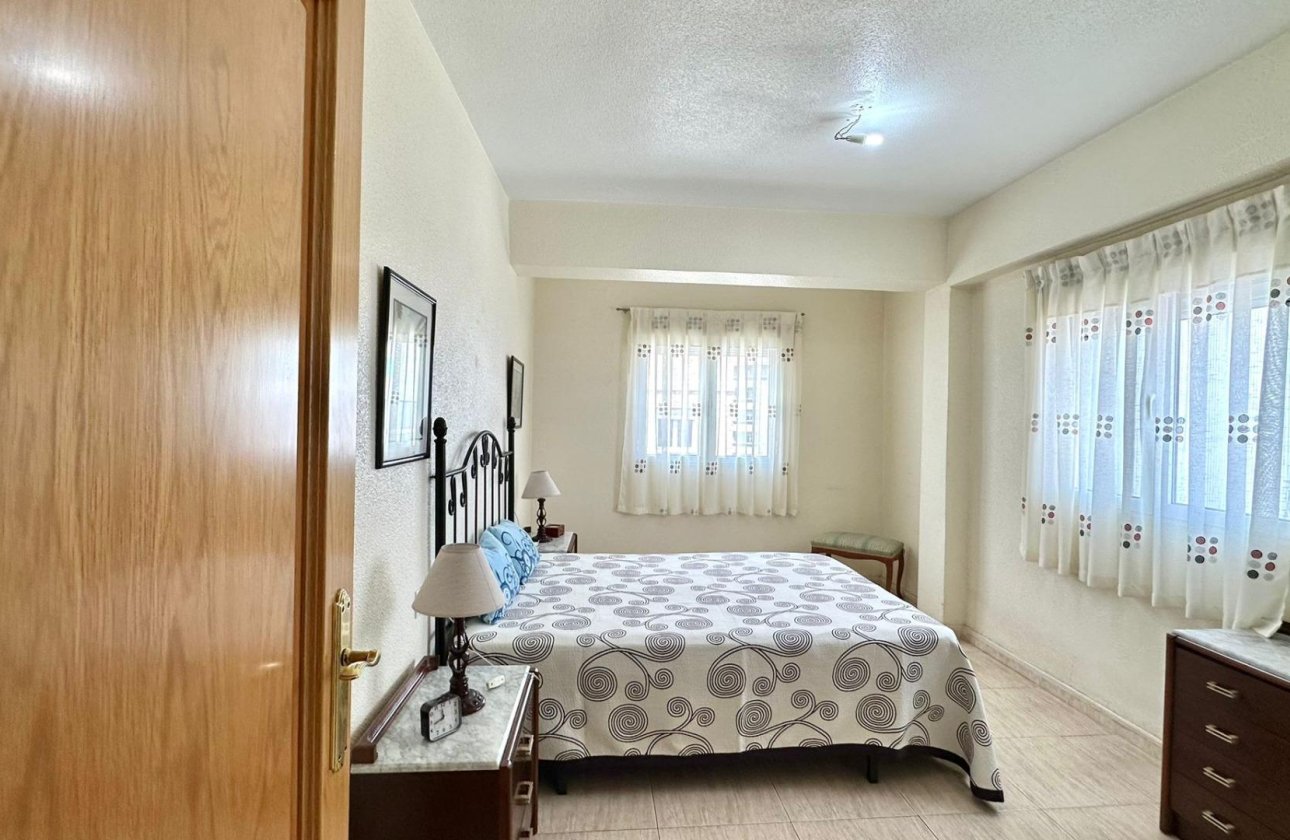 Resale - Apartment -
Torrevieja - Estacion De Autobuses