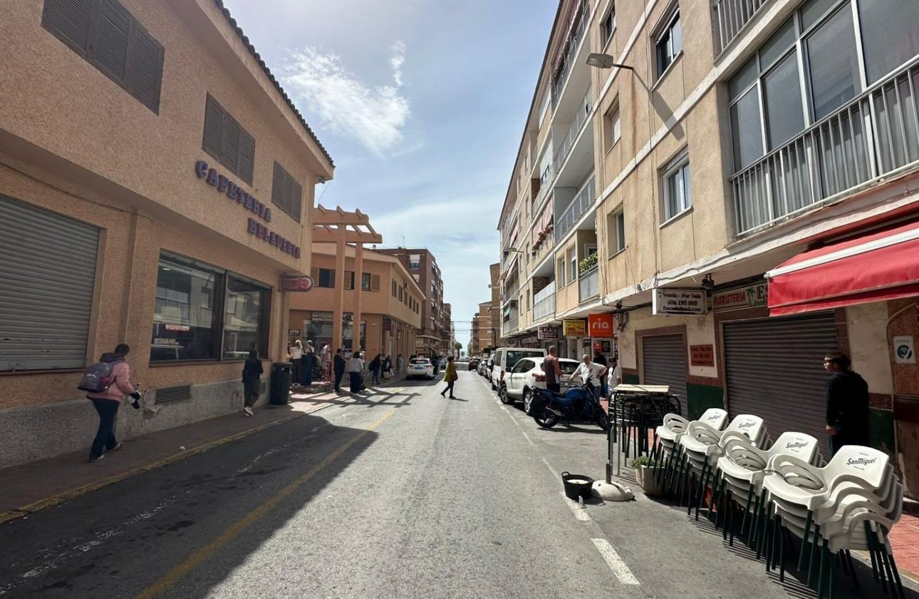 Resale - Apartment -
Torrevieja - Estacion De Autobuses