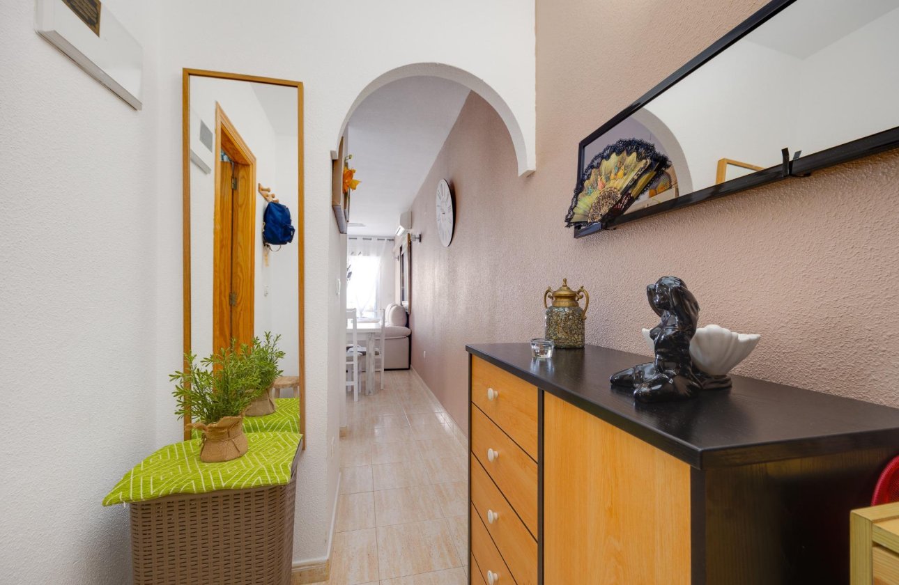 Resale - Apartment -
Torrevieja - Estacion De Autobuses