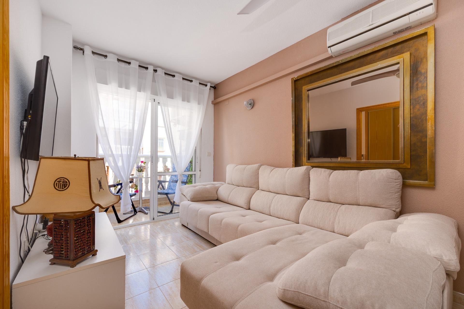 Resale - Apartment -
Torrevieja - Estacion De Autobuses