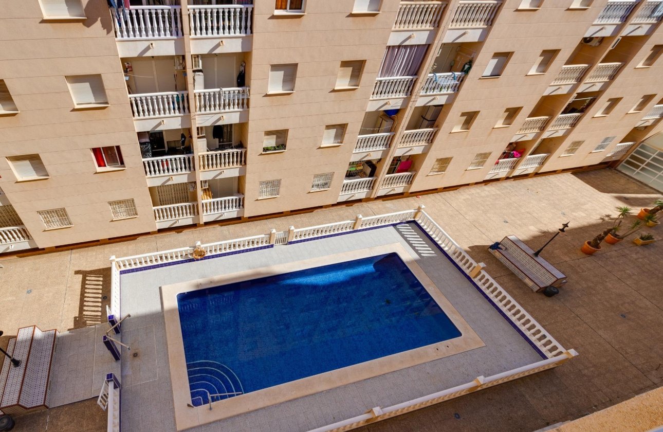 Resale - Apartment -
Torrevieja - Estacion De Autobuses